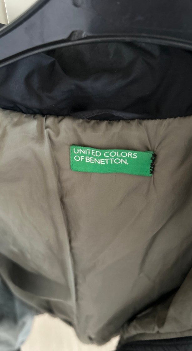 Benetton Erkek Çocuk Kapüşonlu Fermuarlı siyah Mont - Görsel 4