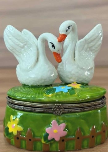 limoges Çiçekli Kuğu Biblo