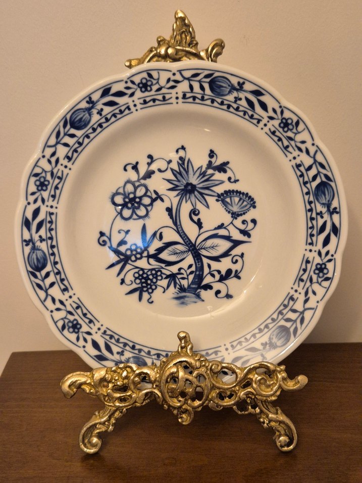 Mavi Çiçek Desenli Klasik Tabak - Görsel 2