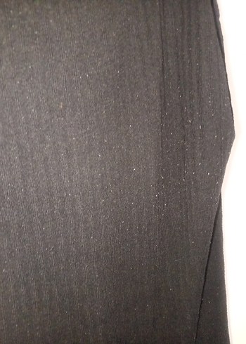 Siyah Yüksek Yakalı Kolsuz Hamile Üstü - Görsel 3