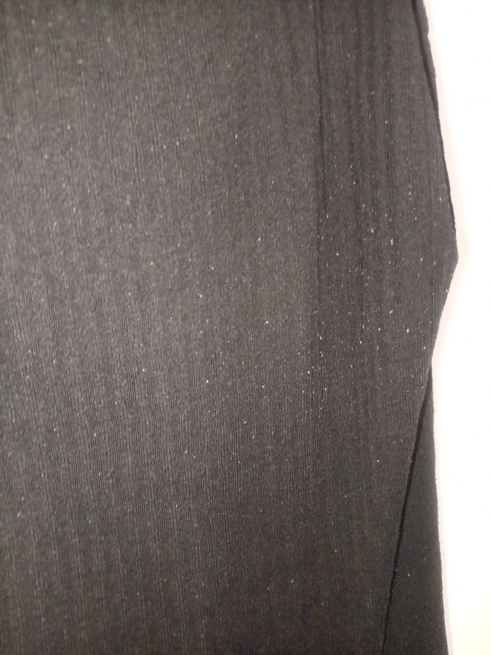 Siyah Yüksek Yakalı Kolsuz Hamile Üstü - Görsel 3