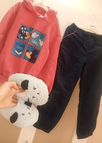 Pembe Baskılı Kız Sweatshirt ve Siyah Eşofman - Görsel 2