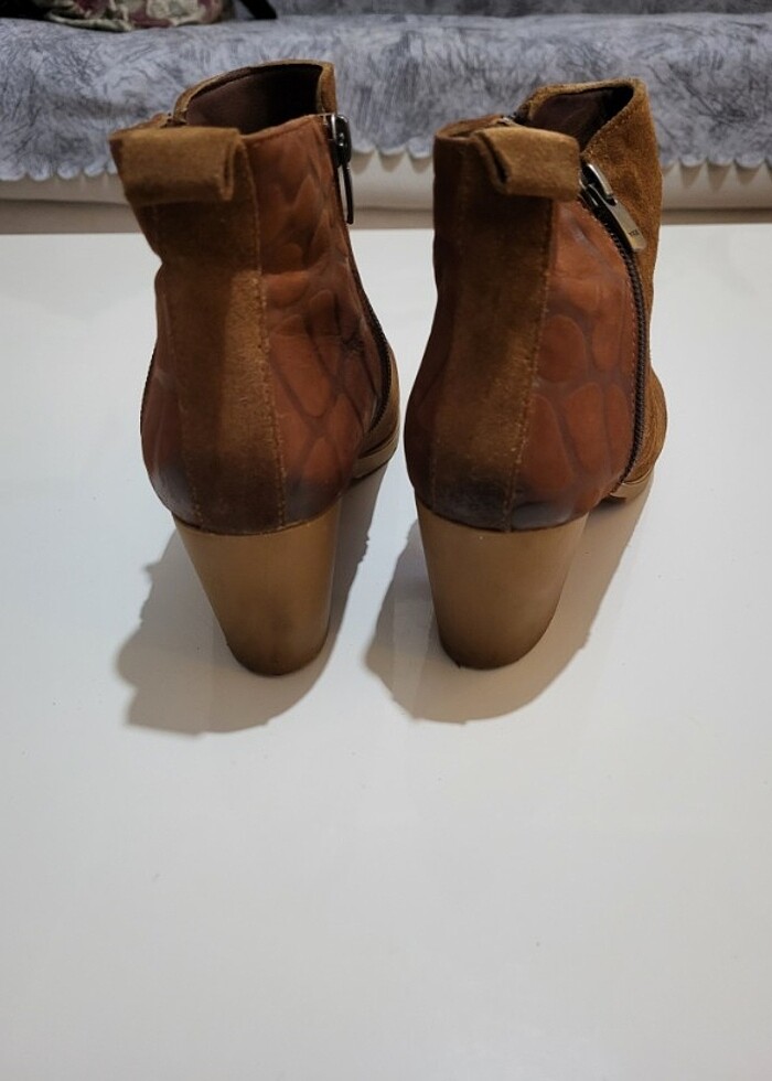 Topuklu Bot - Görsel 2