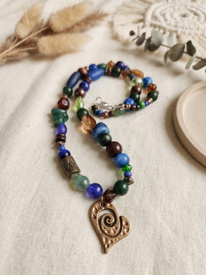 Bohem Mavi Yeşil Boncuklu Spiral Kalp Kolye — görsel 2/4