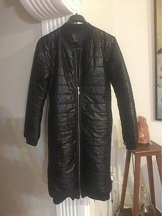 BERSHKA uzun şişme mont
