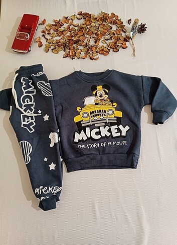 Mickey mouse baskılı şardonlu çocuk takımı 