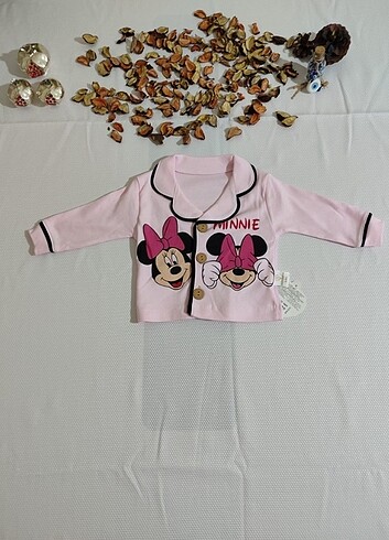 6-9 Ay Beden Minnie baskılı önden düğmeli pijama takımı