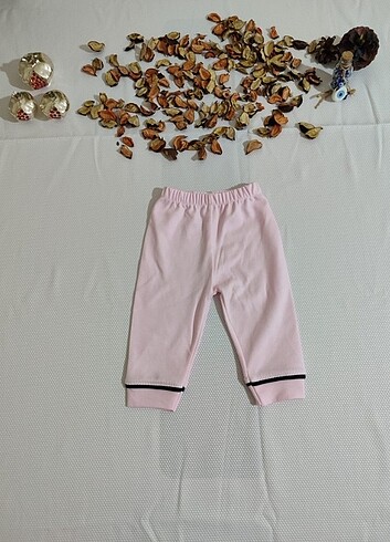 6-9 Ay Beden pembe Renk Minnie baskılı önden düğmeli pijama takımı
