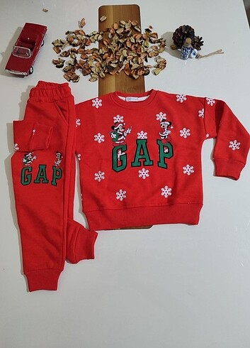GAP Mickey mouse baskılı yılbaşı çocuk takımı