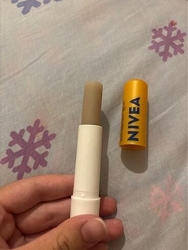 Nivea Nivea güneş korumalı dudak balmı