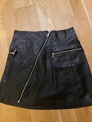 Deri Etek Bershka