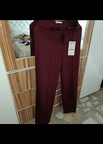 Sıfır kumaş pantolon Stradivarius 