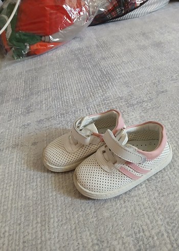 Kız Çocuk Pembe Cırtlı Spor Ayakkabı