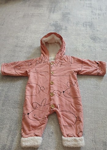 Kapüşonlu Düğmeli Pembe Bebek Tulumu - Görsel 2