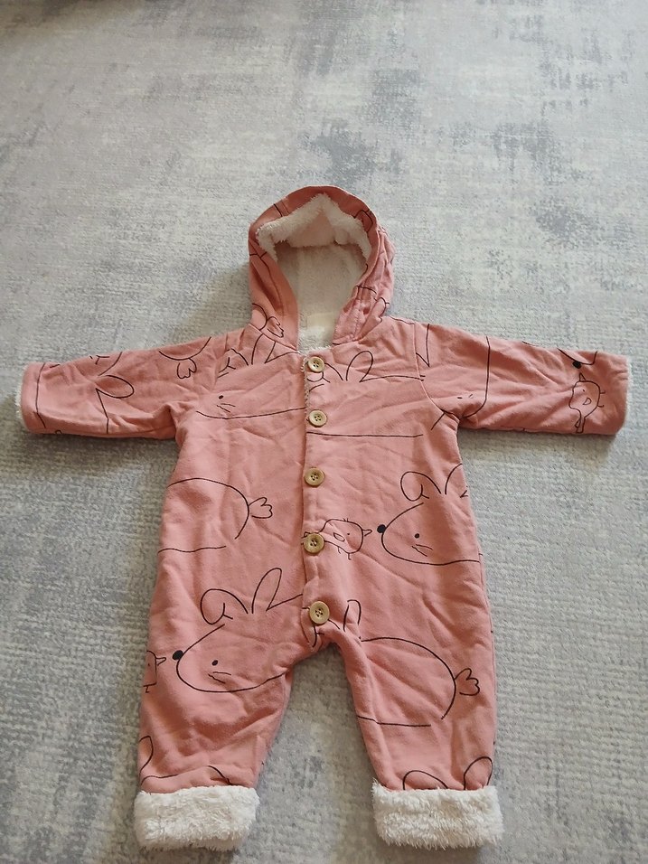 Kapüşonlu Düğmeli Pembe Bebek Tulumu - Görsel 2