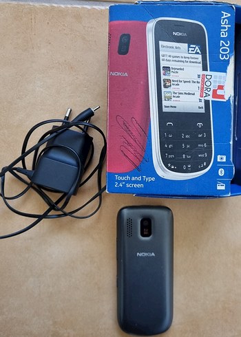 Nokia Asha 203 Beyaz Tuşlu Telefon - Görsel 2