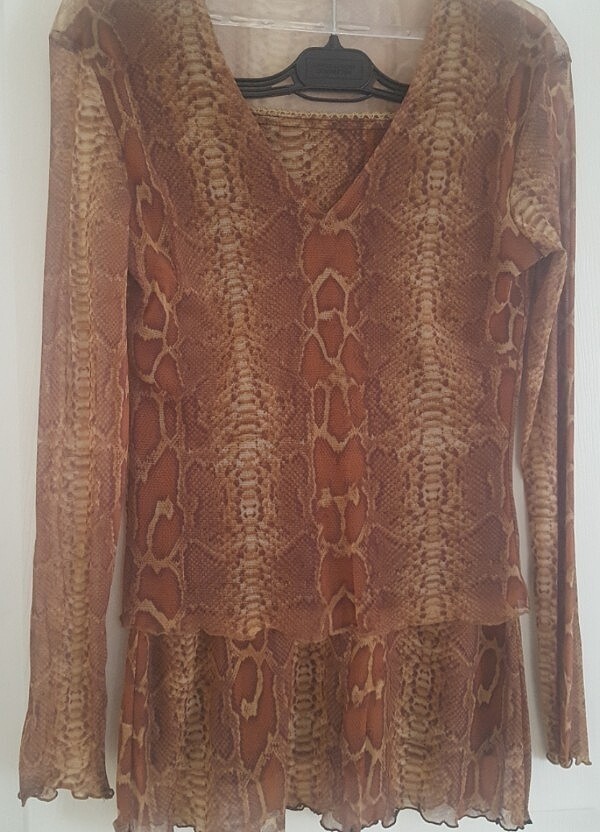 YILAN DERİ DESENLİ TÜL ETEK BLUZ - Görsel 2