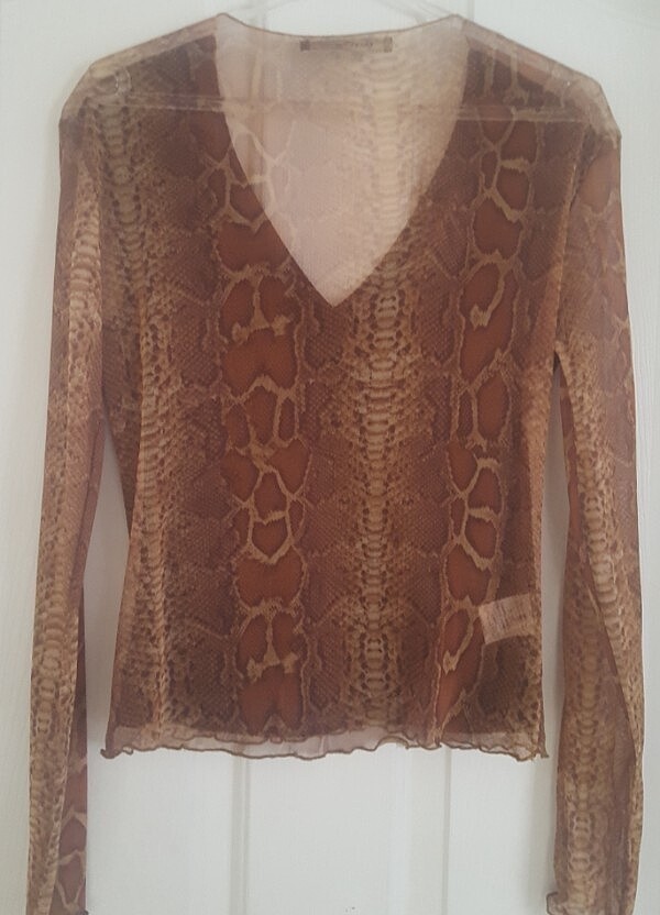 YILAN DERİ DESENLİ TÜL ETEK BLUZ - Görsel 3