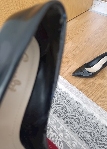36 Beden Siyah Rugan Stiletto Topuklu Kadın Ayakkabı