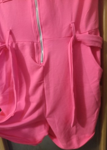 Pembe Kısa Kollu Kadın Tulum - Görsel 2