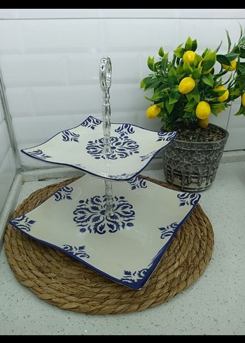 İki Katlı Mavi Nakışlı Servis Tabağı