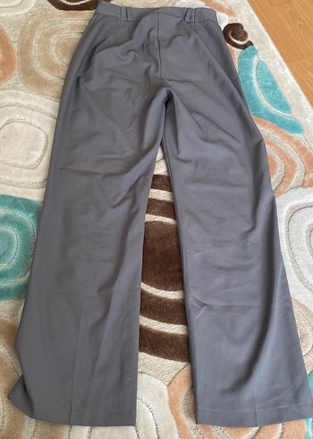 Gri Kadın Kumaş Pantolon Pilili Normal Boy - Görsel 3