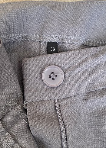 Gri Kadın Kumaş Pantolon Pilili Normal Boy - Görsel 2