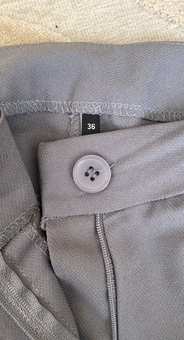 Gri Kadın Kumaş Pantolon Pilili Normal Boy - Görsel 2