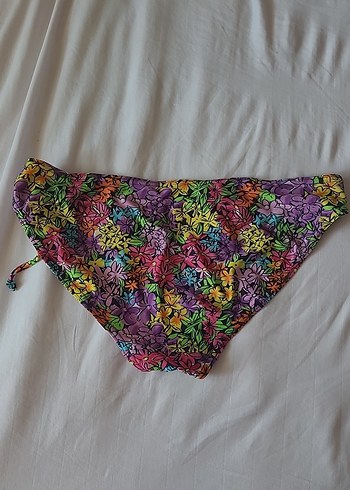 Çiçek Desenli Çok Renkli Bohem Bikini Altı - Görsel 3