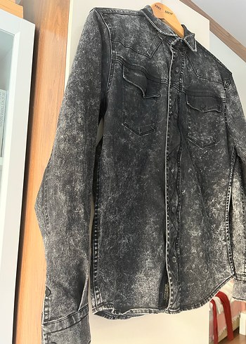 Levis Gri Denim Erkek Gömlek, Düğmeli, Dar Kesim - Görsel 4