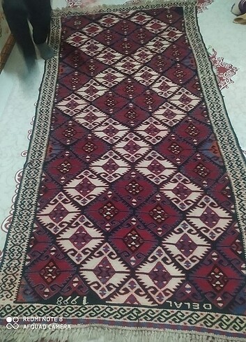 Antika el yapımı yün kilim