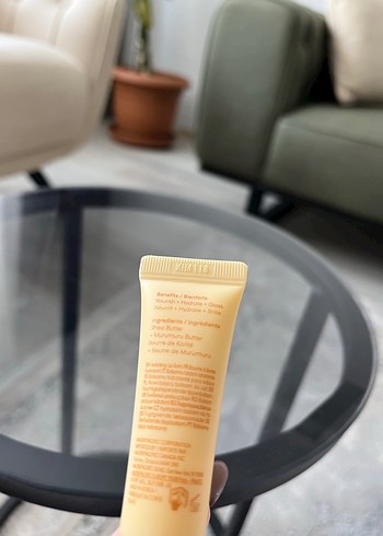 Laneige Vanilla Dudak Balmı - Görsel 3