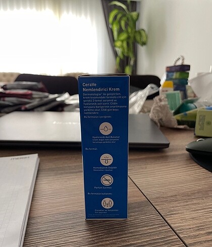 Diğer Cerave nemlendirici krem 50 ml.