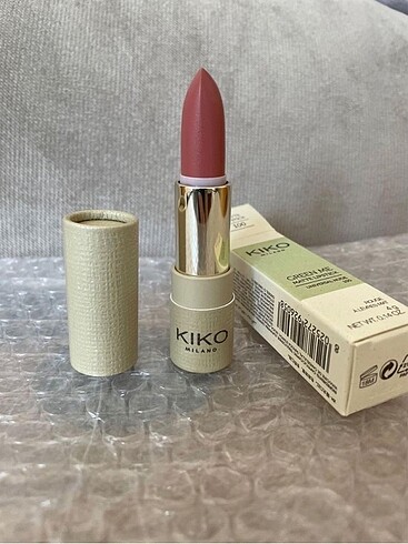 Kiko Kiko green me lipstick mat ruj