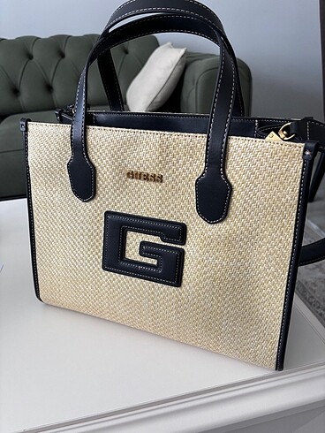 Guess kadın çanta