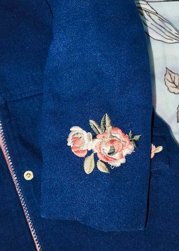 Kız Çocuk Nakışlı Kürklü Mavi Kaban - Görsel 13