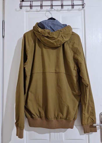 pull&bear yağmurluk/rüzgarlık - Görsel 2