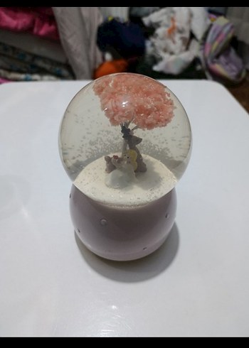 Beyaz Kar Küresi Figürin - Görsel 4