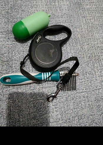 Kedi Aksesuar Seti: Tasma, Poop Torbası ve Tüy Tarağı - Görsel 3