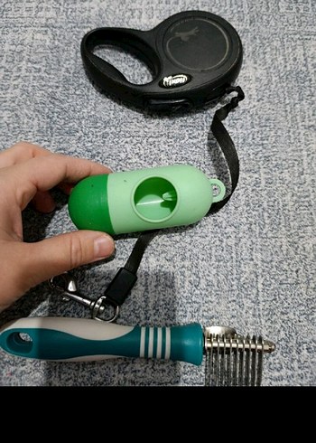 Kedi Aksesuar Seti: Tasma, Poop Torbası ve Tüy Tarağı - Görsel 4