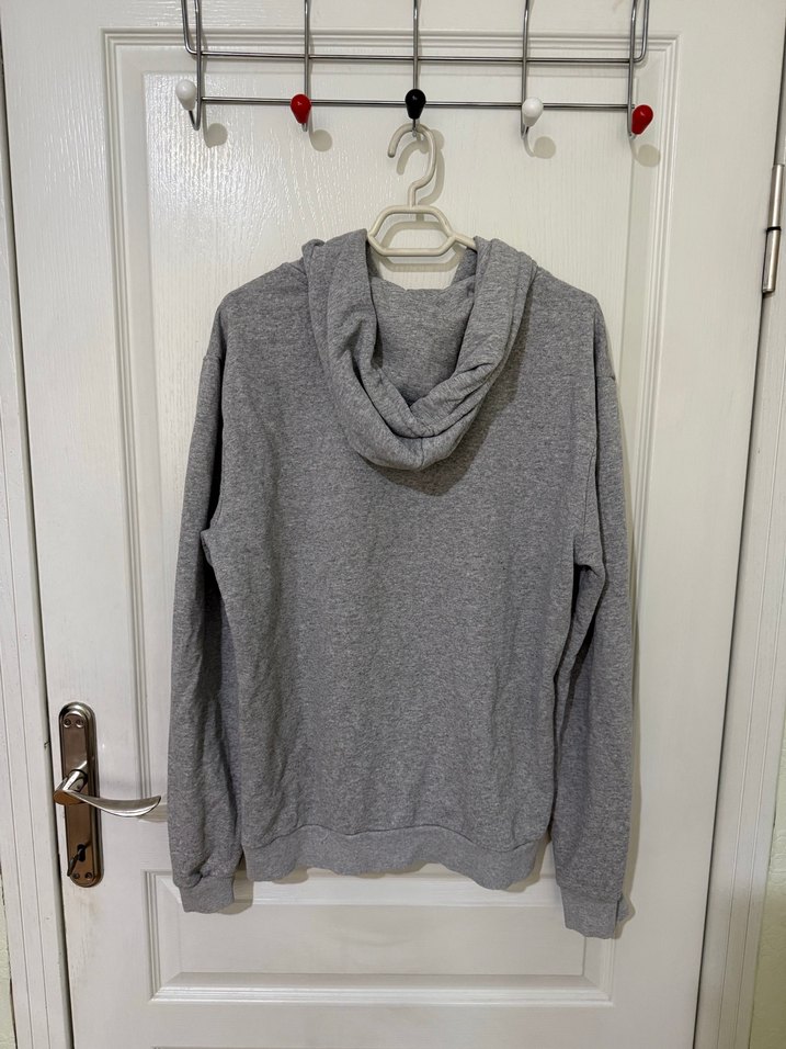 Trendyolmilla Gri Kapüşonlu Sweatshirt - Görsel 2