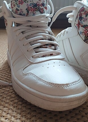 39,5 Beden Yeni almak yerine şans// beyaz adidas boyunlu mid bot sneaker