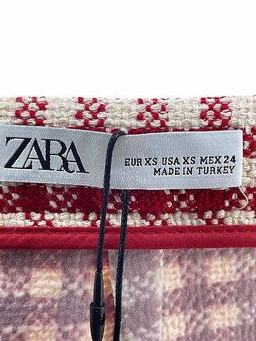 xs Beden çeşitli Renk Zara Mini Etek %70 İndirimli.