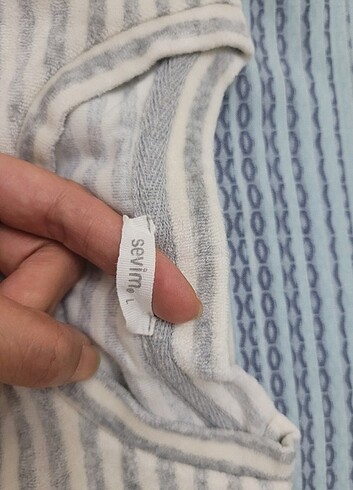 l Beden gri Renk Sevim marka kadife pijama takımı