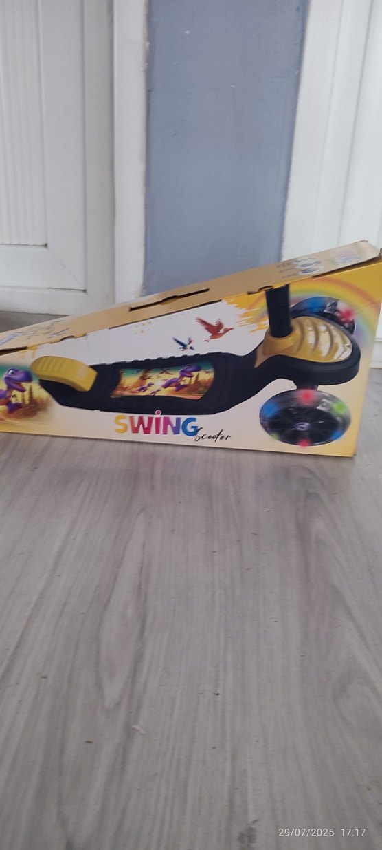 Renkli Çocuk Scooter'ı - Görsel 2