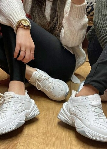 M2K TEKNO NİKE BEYAZ SPOR AYAKKABI