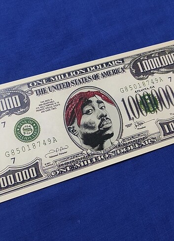Tupac Shakur 