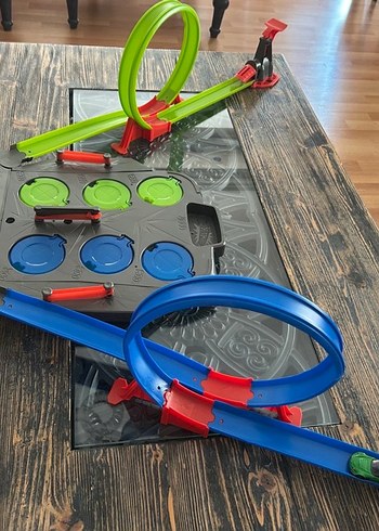 Hotwheels araba yarış seti - Görsel 3