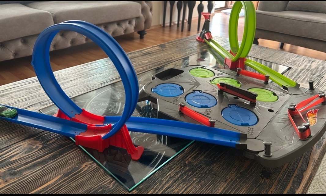 Hotwheels araba yarış seti - Görsel 2