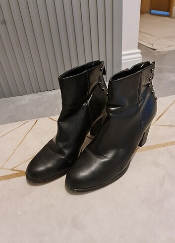 Desa Bootie